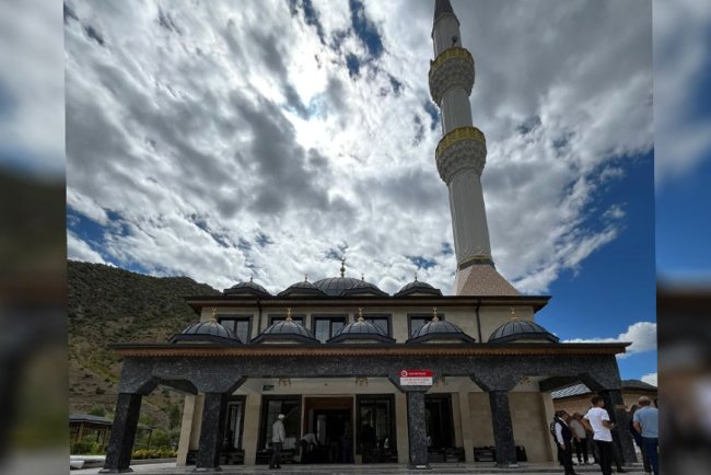 Zeytin Ali Kemal Yüksel Camii dualarla açıldı
