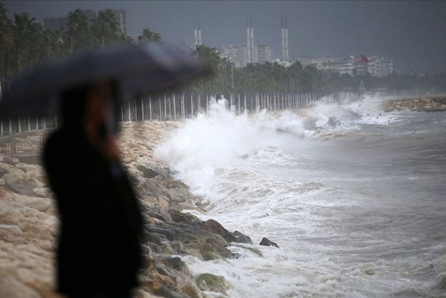 Karadeniz ve Ege Denizi için fırtına uyarısı