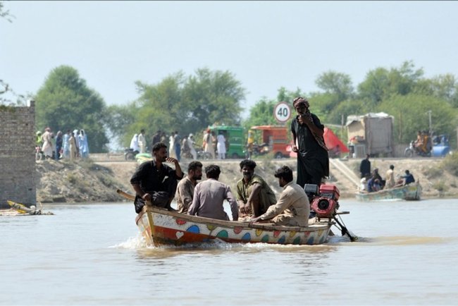 Pakistan'da 26 Haziran'dan bu yana sellerde 1002 kişi hayatını kaybetti
