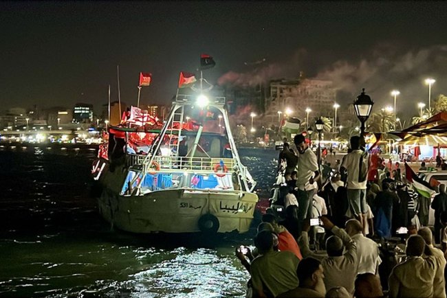 Libya'da Küresel Sumud Filosu'ndaki Ömer Muhtar gemisi Gazze'ye doğru yola çıktı