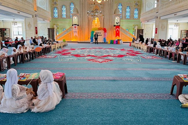 Diyarbakır'da minikler Bed-i Besmele ile dersbaşı yaptı