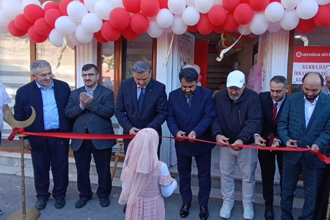 Kurra Hafız İbrahim Tanrıkulu Kız Kur’an Kursu dualarla açıldı