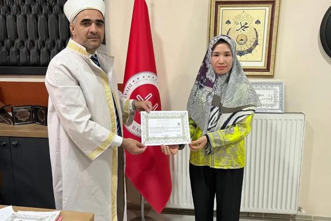 Vietnamlı kadın Hakkari'de Müslüman oldu