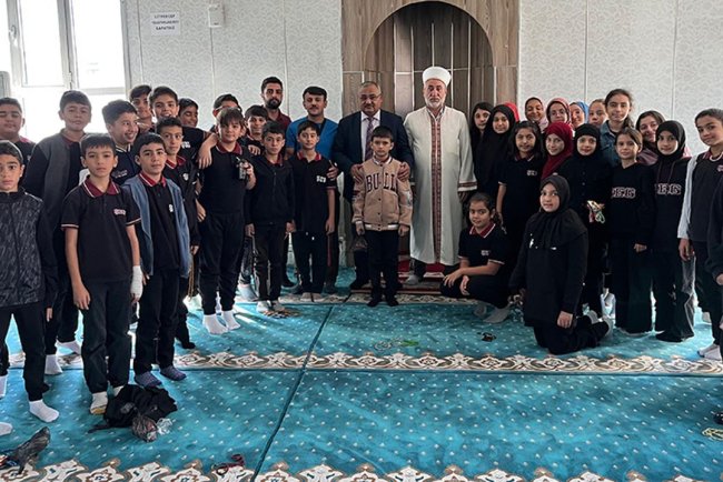 Müftü Demirel: Camiler eğitim ve buluşma merkezidir