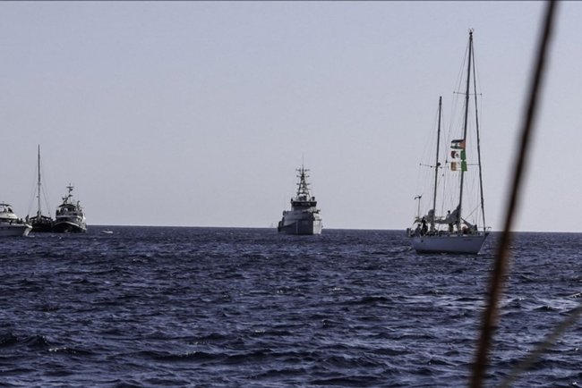Sumud Filosu'nda su almaya başlayan teknenin yolcuları Türkiye tarafından tahliye edildi