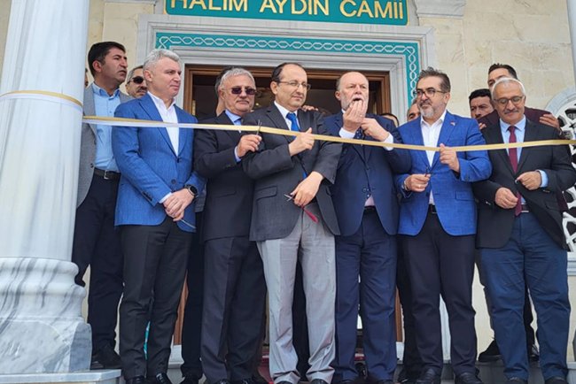 Sapanca'da Halim Aydın Camii dualarla açıldı