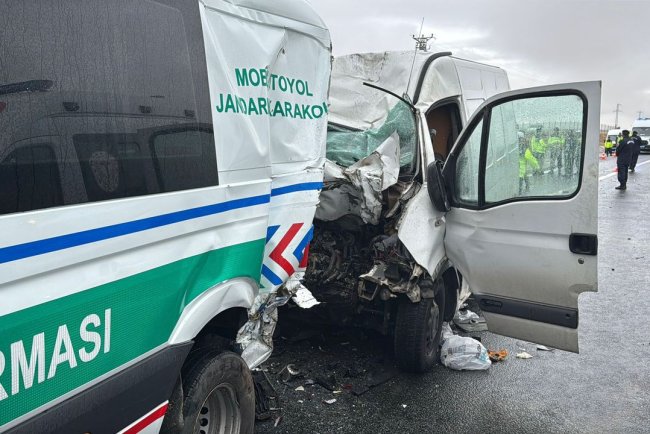 Aksaray'da trafik kazasında 2 asker şehit oldu, 1 kişi öldü