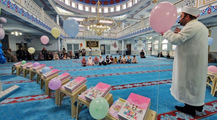 DİTİB camilerinde "Bed-i Besmele" merasimleriyle çocuklar eğitime başladı