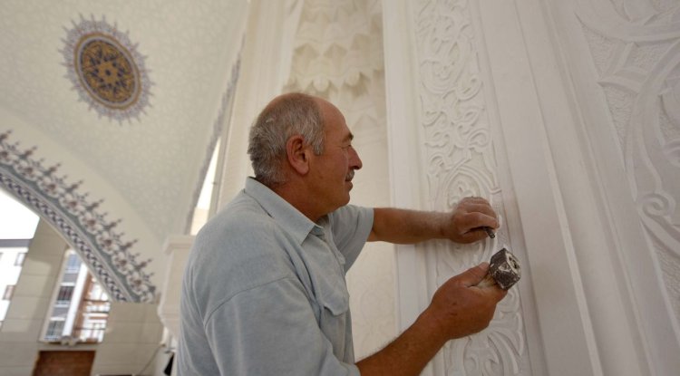 Trabzonlu taş ustası Türkiye'de 'yılın ahisi' seçildi