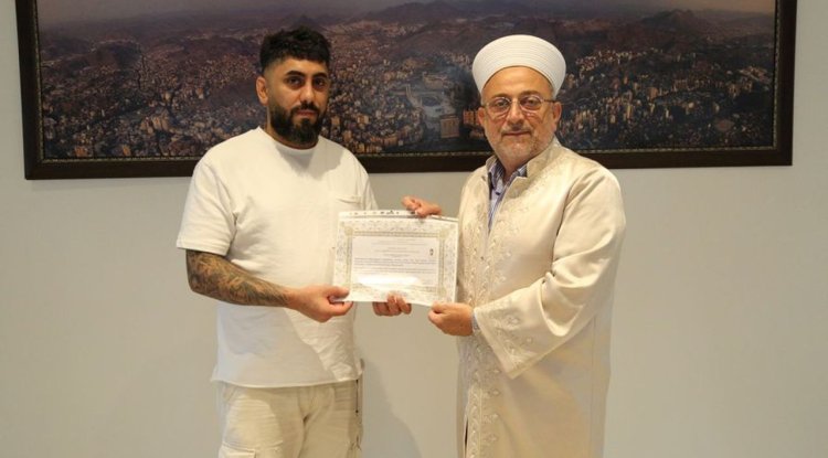 Irak Vatandaşı Patrous İstanbul’da Müslüman oldu