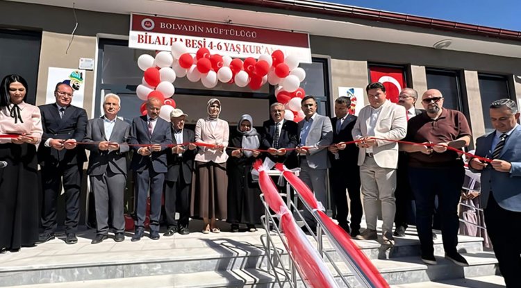 Bolvadin’de Bilal Habeşi 4-6 Yaş Kur’an kursu dualarla açıldı