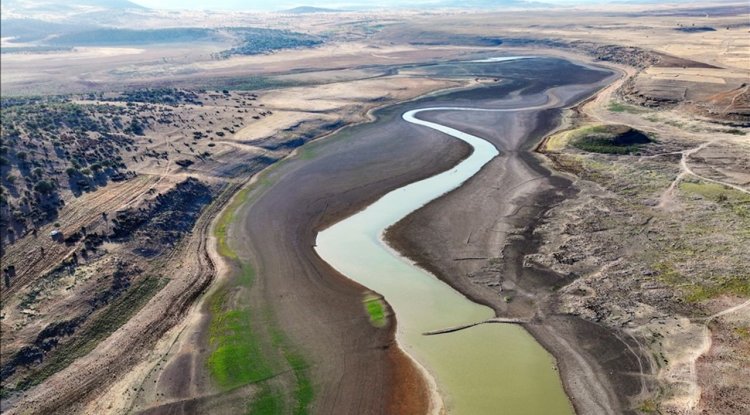 Konya'da kuraklığın etkisiyle su kaynakları dip seviyeleri gördü