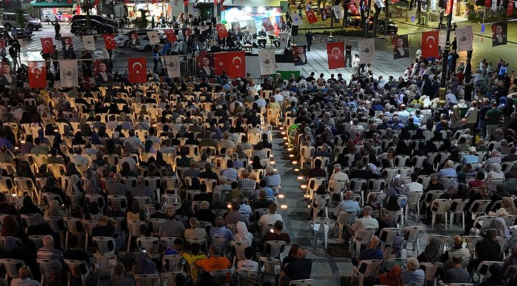 Burdur'da Mevlid-i Nebi coşkusu meydanlara sığmadı