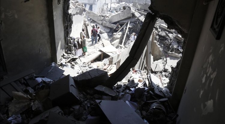 Katil İsrail, Yemen'e hava saldırısı düzenledi