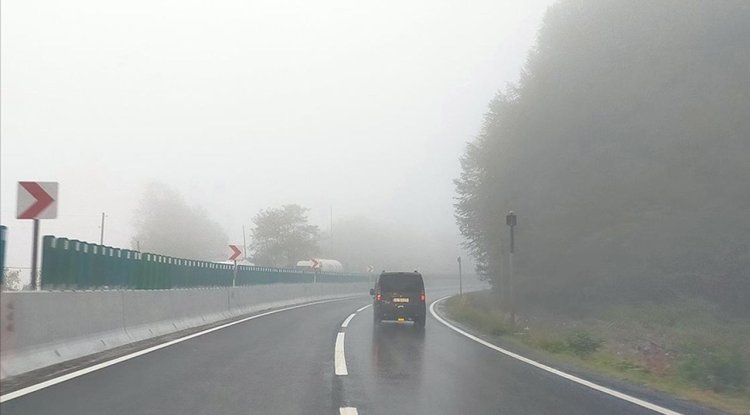 Bolu Dağı'nda sis etkili oluyor