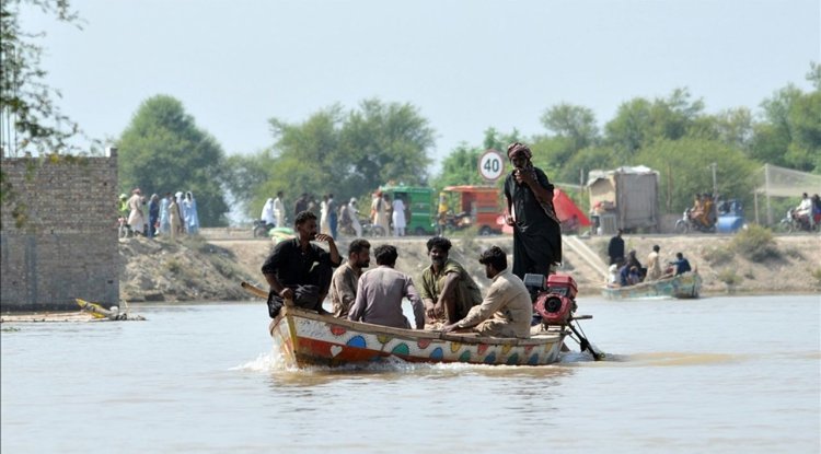 Pakistan'da 26 Haziran'dan bu yana sellerde 1002 kişi hayatını kaybetti