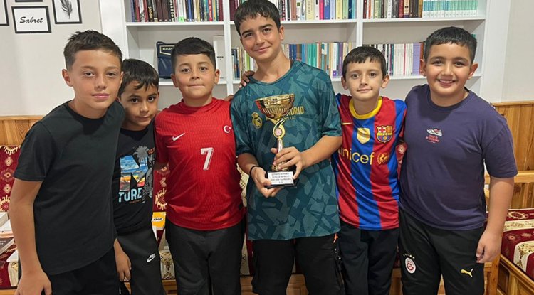 Şefaatli'de gençlerden Filistin'e anlamlı destek