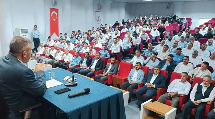 Kozluk'ta personele yönelik konferans düzenlendi