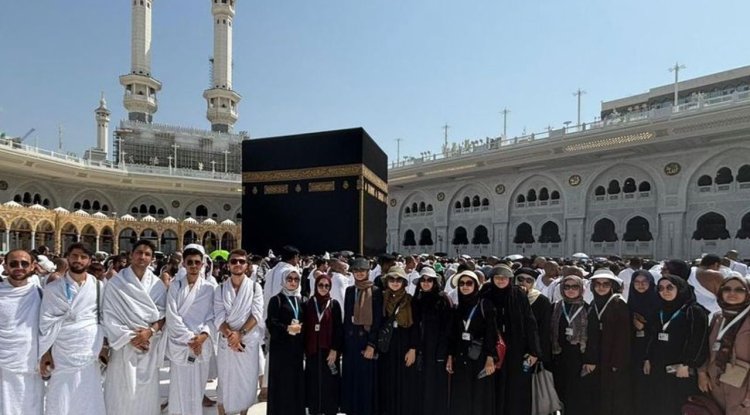 Üniversiteli gençlere umre ödülü