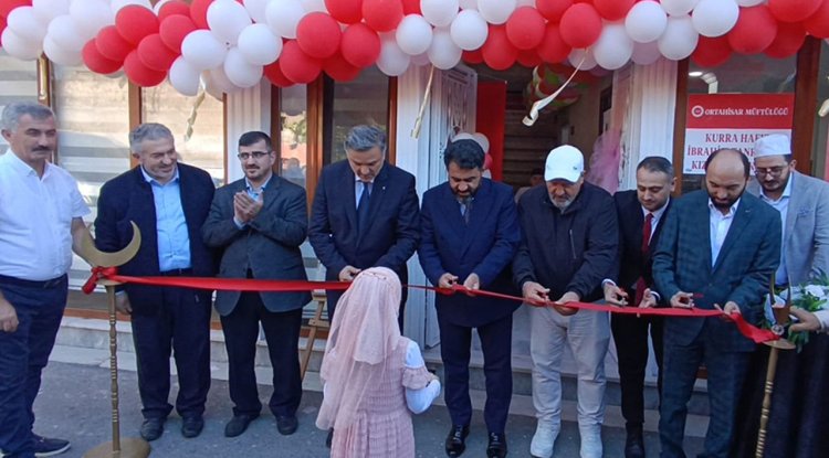 Kurra Hafız İbrahim Tanrıkulu Kız Kur’an Kursu dualarla açıldı