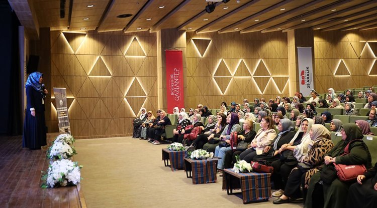 Gaziantep'te 41 yıllık evli çiftler, umreye hazırlanıyor