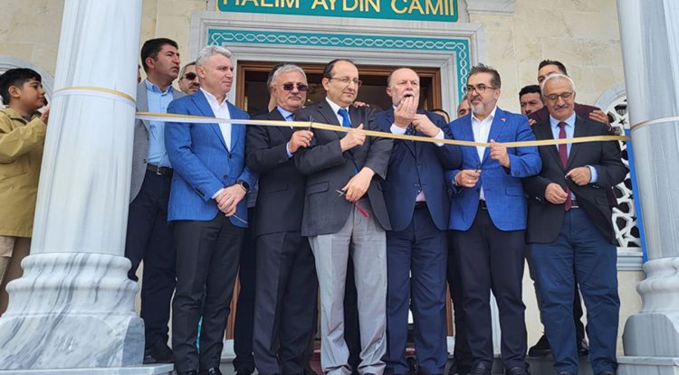 Sapanca'da Halim Aydın Camii dualarla açıldı