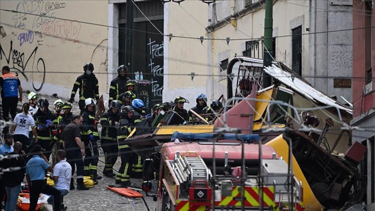 Portekiz'de tramvayın raydan çıktığı kazada 15 kişi öldü, 18 kişi yaralandı