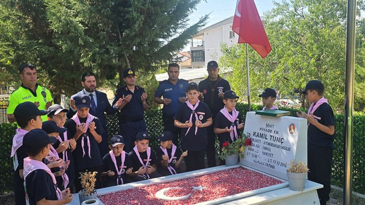 Hocalar'da izci gençler Mevlid-i Nebi etkinliğinde buluştu