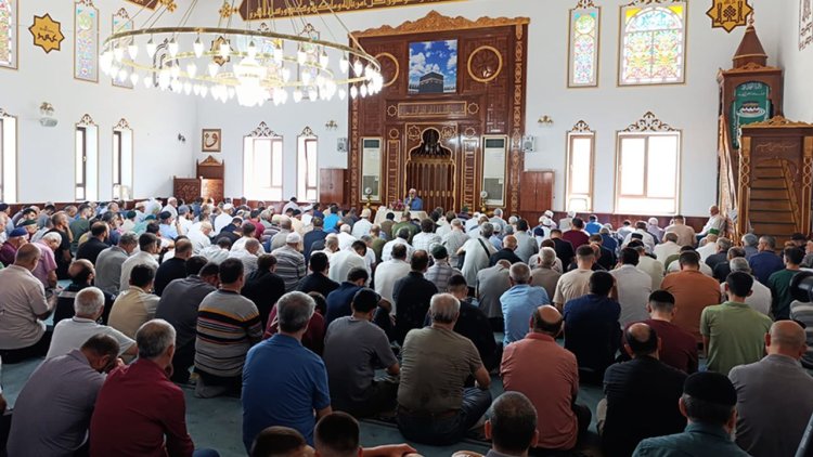 Gürsu Emir Sultan Camii'nde Kur’an-ı Kerim ziyafeti