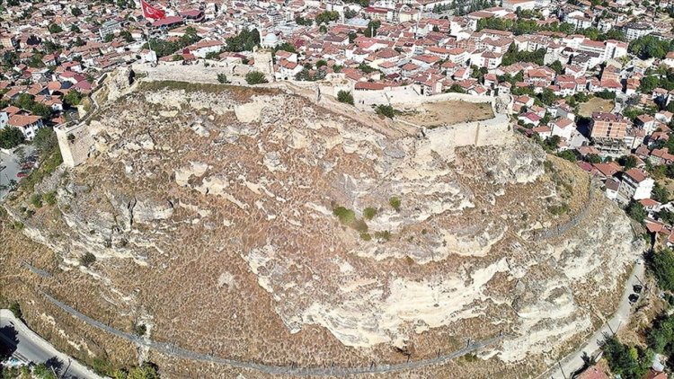Kastamonu Kalesi'nde yapılan çelik örtüleme tamamlandı
