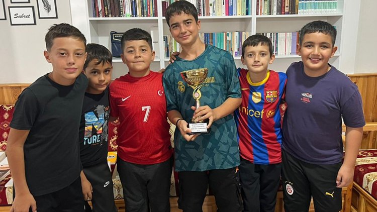 Şefaatli'de gençlerden Filistin'e anlamlı destek