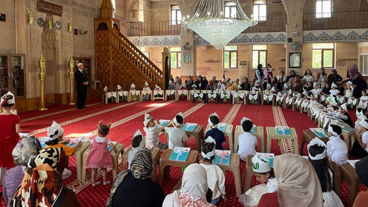 Aksaray'da minikler "Bedi Besmele" ile eğitime başladı