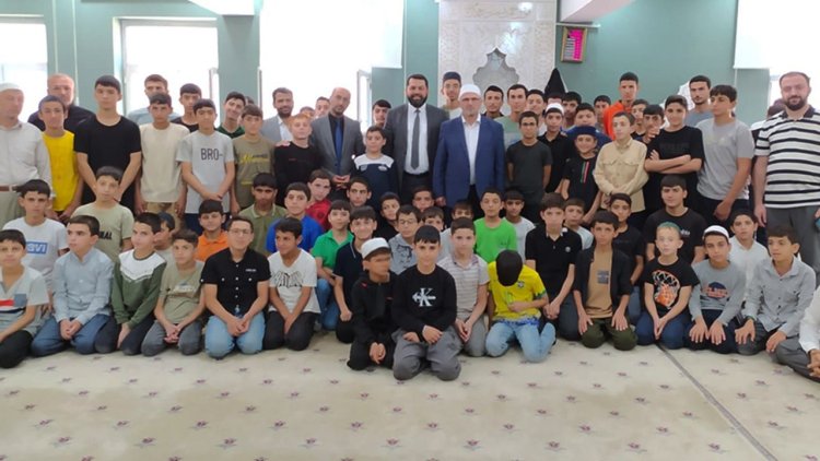 Kurul Üyesi Noğman, Bağlar'da Kur'an Kursu öğrencileriyle buluştu