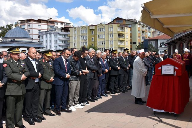 Şehit Jandarma Uzman Çavuş Arif Özdemir, Kırıkkale'de ebediyete uğurlandı