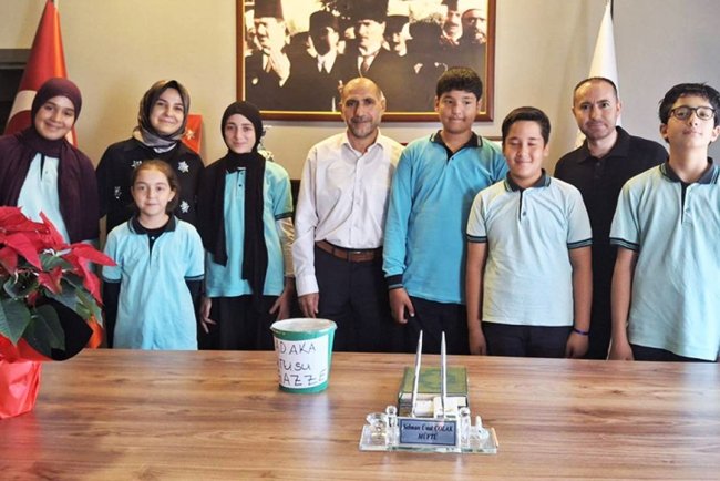 Seydikemerli öğrencilerden Filistin'e destek