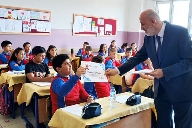 Isparta'da öğrenciler din görevlilerine mektup yazdı