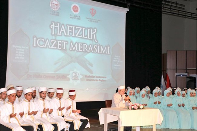 Kars'ta 60 hafız için icazet töreni düzenlendi