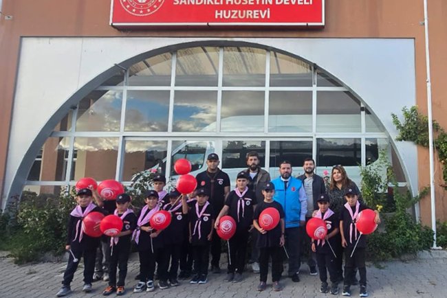 Diyanet izcilerinden büyüklere vefa ziyareti