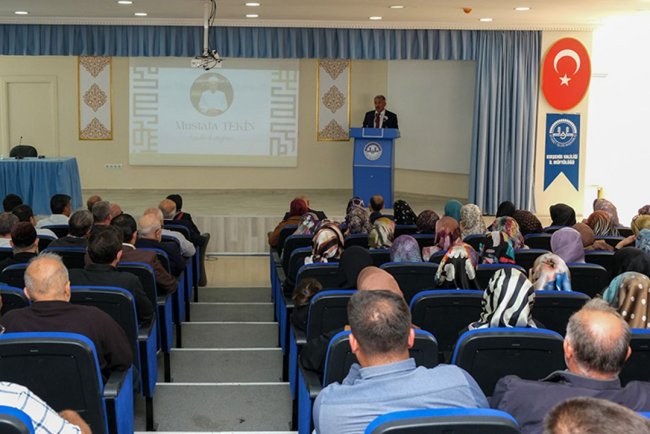 Kırşehir'de din görevlileri törenle ödüllendirildi