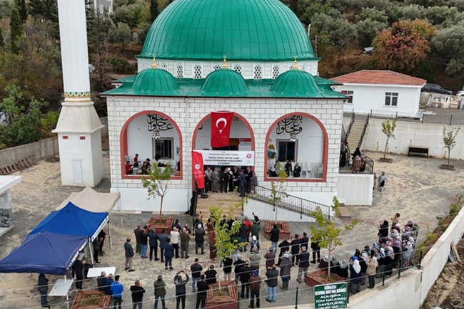 Kuşadası'nda Sevda Hatun Camii dualarla açıldı