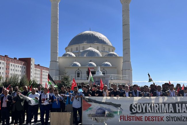 Niğde'de gençler Gazze için buluştu