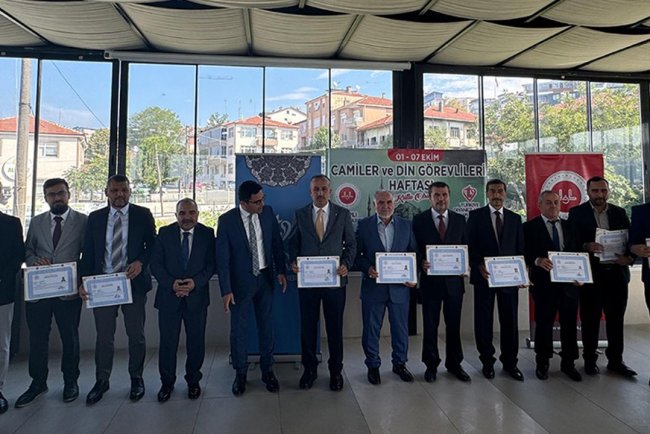 Alaplı'da 70 din görevlisi ödüllendirildi