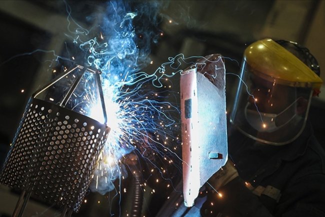 Sanayi üretim endeksi ağustosta aylık yüzde 0,4, yıllık yüzde 7,1 arttı