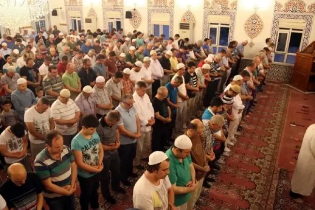 Cuma namazı saat kaçta? 10 Ekim 2025 il il cuma namazı vakitleri Diyanet listesi