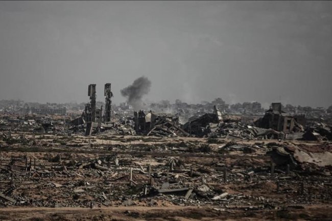 İşgal güçleri ateşkese rağmen Gazze'de evlerine dönmeye çalışan 3 Filistinliyi şehit etti