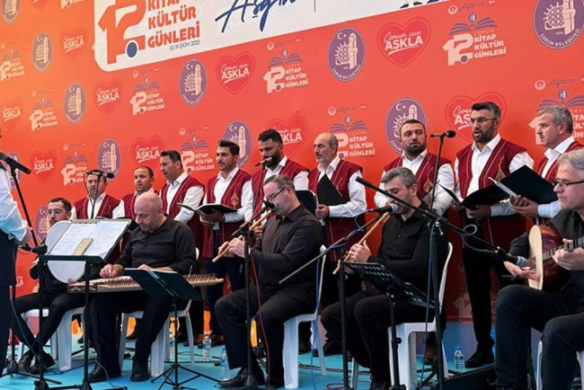 Müftülük Korosu fuarda sahne aldı