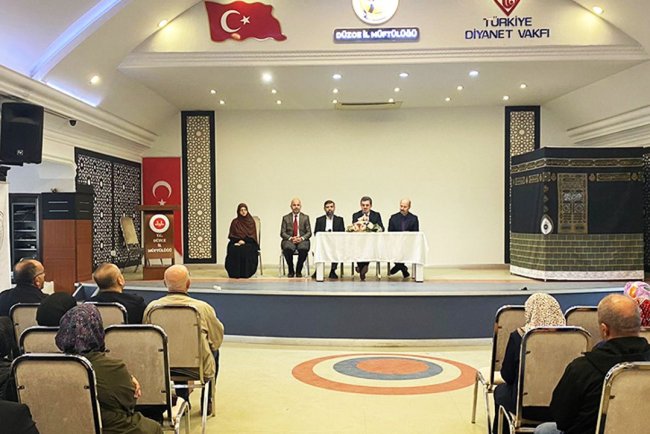 Düzce'de umre semineri düzenlendi
