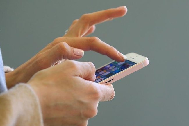 Sosyal medyada olumsuz içeriklere odaklanmak beden ve ruh sağlığını tehdit ediyor