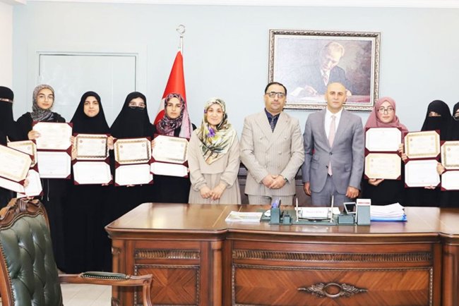 Doğubayazıt'ta hafızlar belgelerine kavuştu