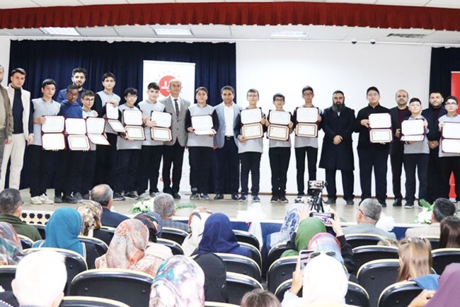 Çankırı'da hafızlar belgelerine kavuştu